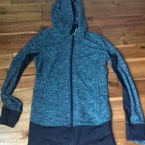 lululemon sweatshirt